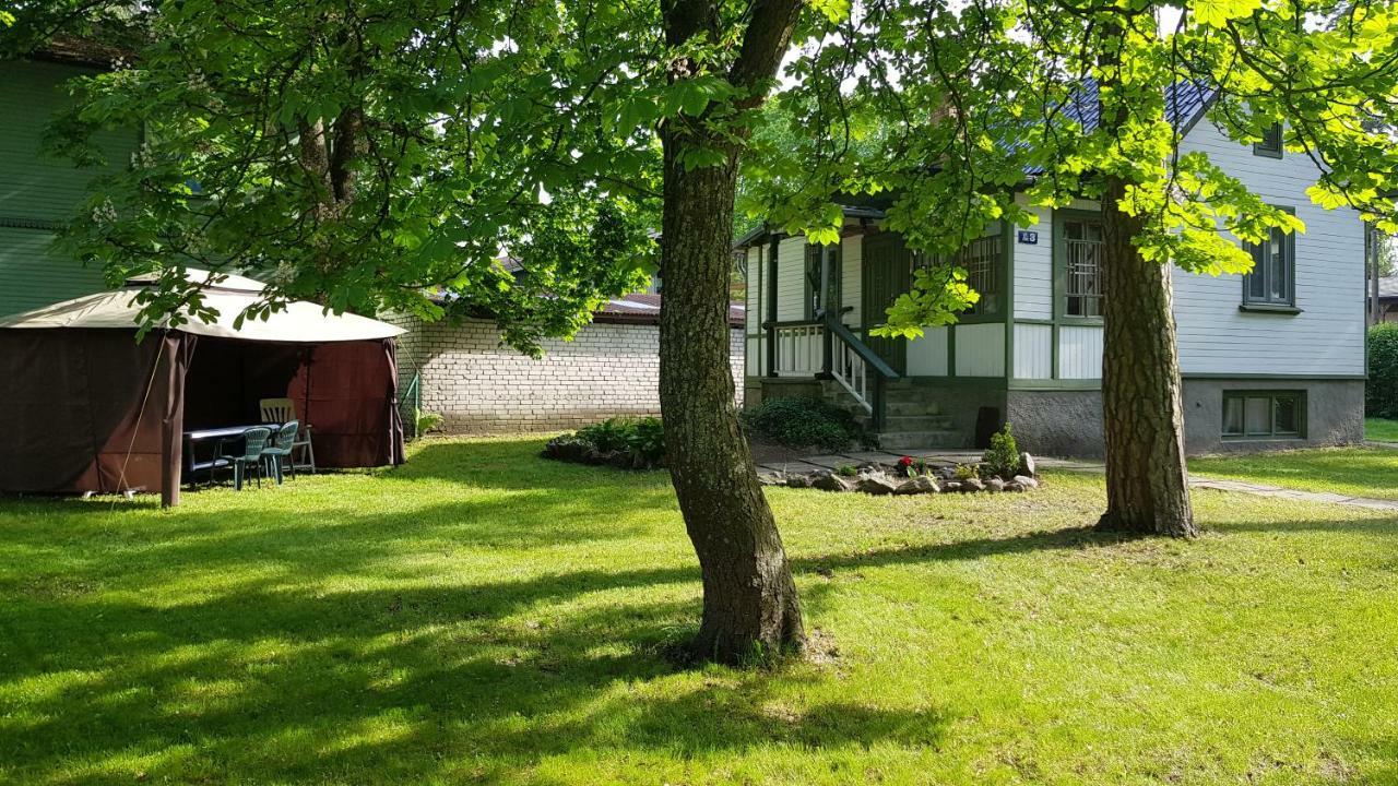 Вилла Mini-House With Garden In Юрмала Экстерьер фото